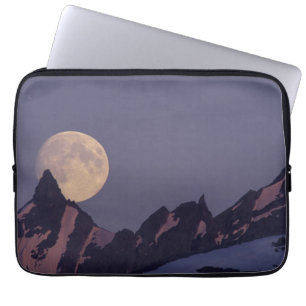 Full Moon Rises   Chugach Mountains Alaska Laptop Sleeve