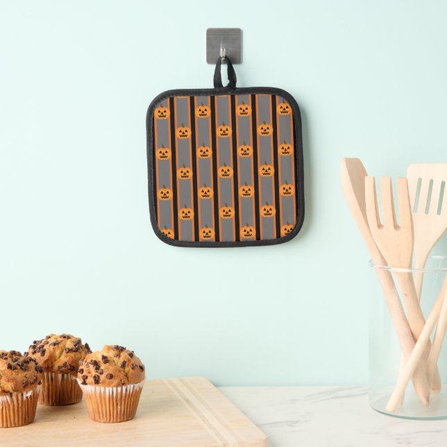 Fun and Fancy Halloween Pumpkins Pot Holder (Insitu(Hanging))