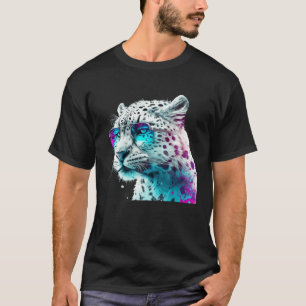 Fun animal motif  snow leopard with sunglasses T-Shirt