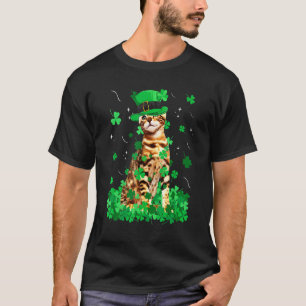 Fun Bengal Cat St Patrick S Day Irish Shamrock T-Shirt