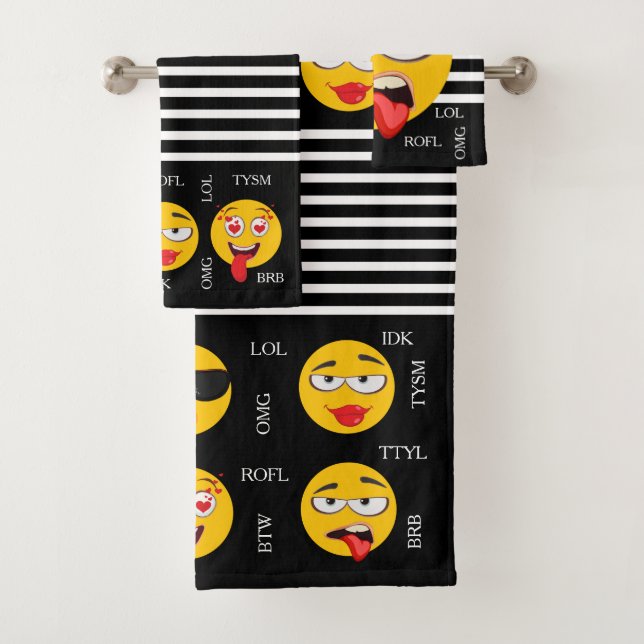 Fun Emojis Bath Towel Set (Insitu)