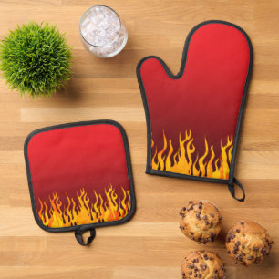 Fun Flames on Res and Black Gradient Oven Mitt & Pot Holder Set