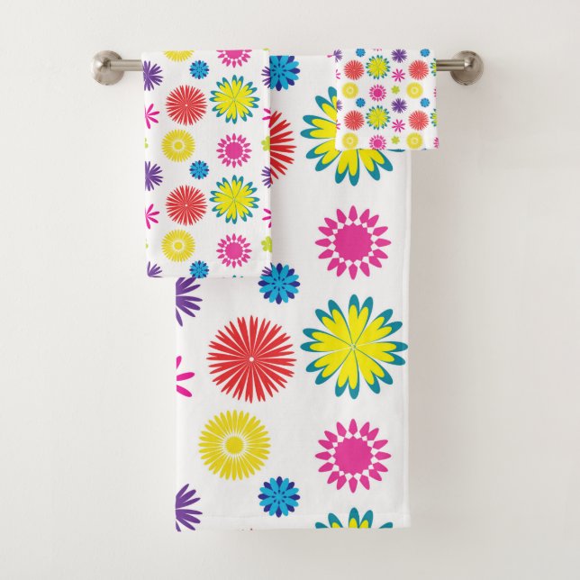 Fun Flowers Colourful Garden Fiesta Bath Towel Set (Insitu)