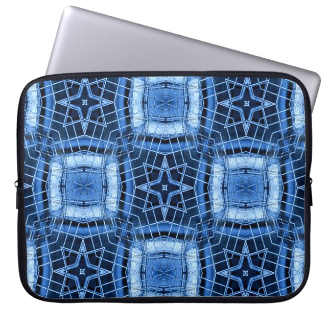 Fun in the basket... laptop sleeve (Front)