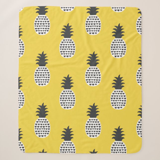 Fun pineapple seamless pattern sherpa blanket (Front)