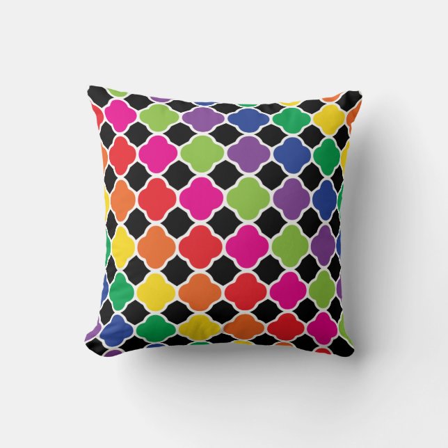 Fun Psychedelic Quatrefoil Print Pattern Cushion (Front)