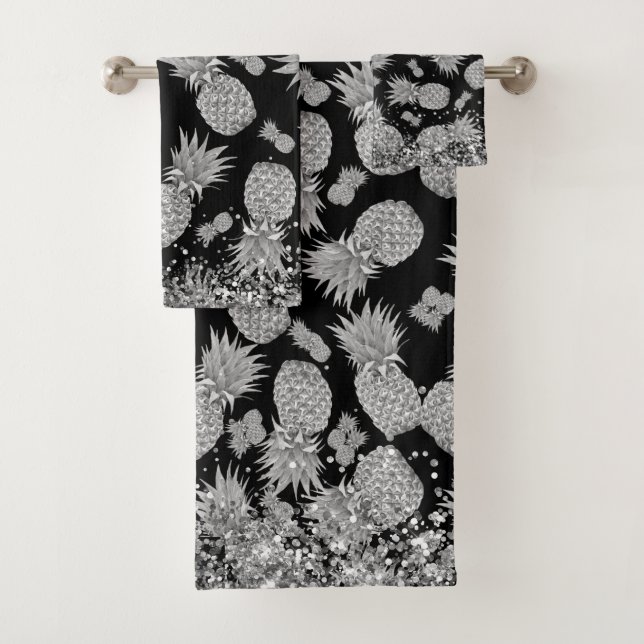 Fun Silver Pineapples with Silver Glitter Bath Towel Set (Insitu)