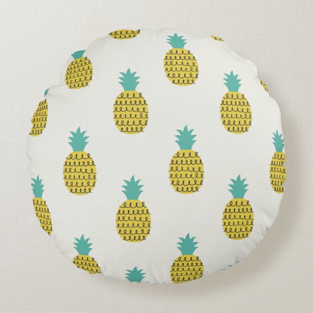 Fun Vintage Pineapple Seamless Illustration. Round Cushion (Front)