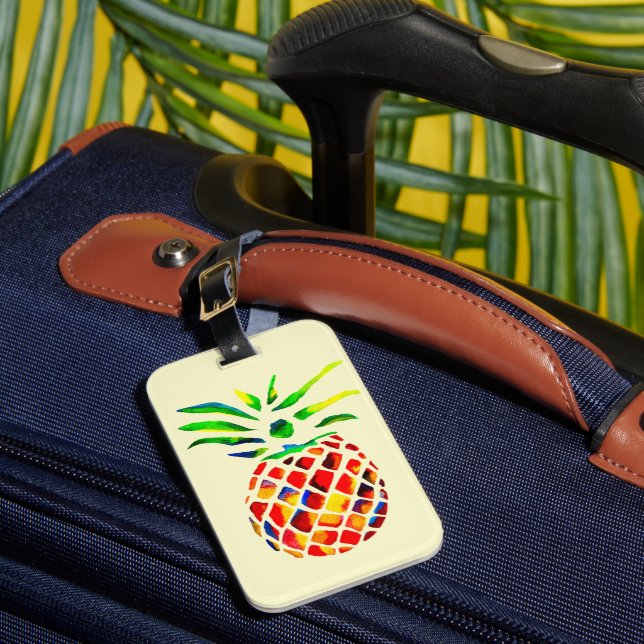 Funky pineapple luggage tag (Front Insitu 1)
