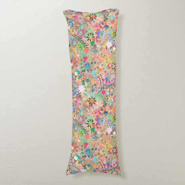 Funky starburst body cushion (Front Vertical)