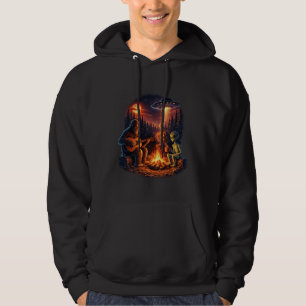 Funny Alien and Bigfoot Campfire Moon UFO Adventur Hoodie