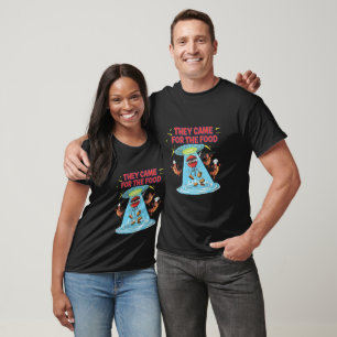 Funny Alien BBQ UFO Abduction Hot Dogs Burgers  T-Shirt