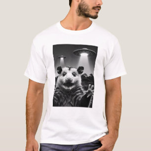 Funny Alien Possum UFO Possum Selfie with UFOs T-Shirt