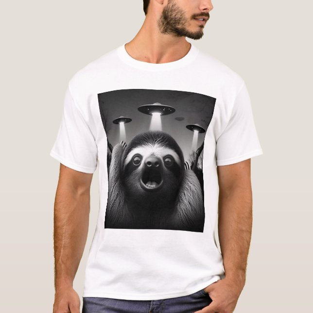 Funny Alien Sloth UFO Racoon Selfie with UFOs T-Shirt (Front)
