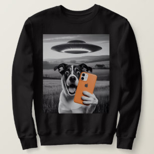 Funny Alien UFO Dog Selfie - Cool Cat & Space UFO  Sweatshirt