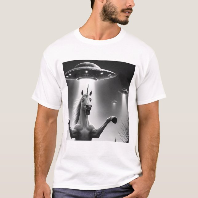Funny Alien Unicorn UFO Unicorn Selfie with UFOs T-Shirt (Front)