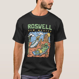 Funny Alien Vacation In Roswell New Mexico Desert T-Shirt