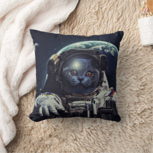 Funny Astronaut Shorthair Cat in Space             Cushion