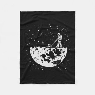 Funny Astronaut Tee Moon Mowing Gardening Spaceman Fleece Blanket