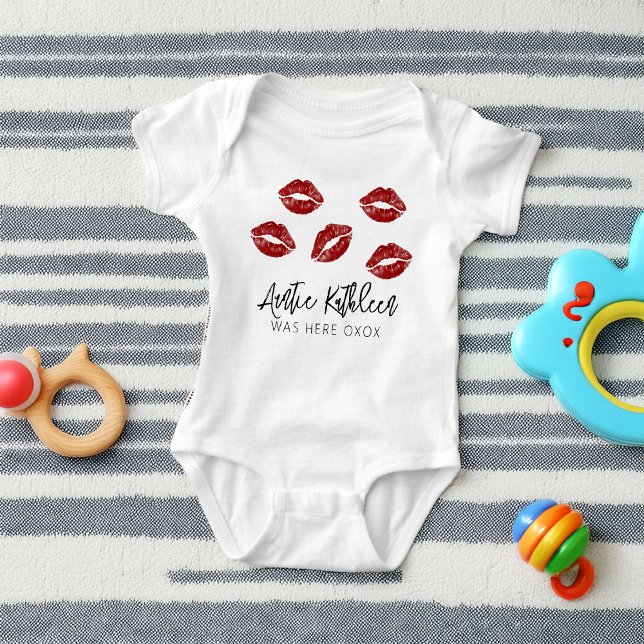 Funny Auntie Kisses Baby Bodysuit (Funny Auntie Kisses Baby Bodysuit)