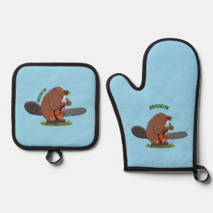 Funny beaver with chainsaw cartoon humour oven mitt & pot holder set