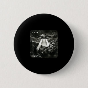 Funny bigfoot alien ufo vintage evidence photo  6 cm round badge