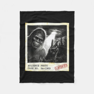 Funny bigfoot alien ufo vintage evidence photo fleece blanket