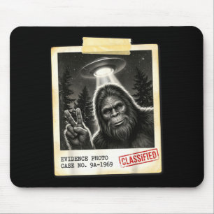Funny bigfoot alien ufo vintage evidence photo mouse pad