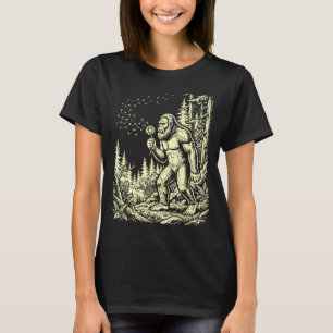 Funny bigfoot blowing dandelion vintage sasquatch T-Shirt