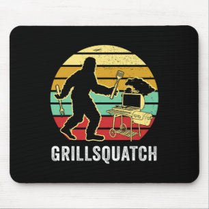 Funny Bigfoot Grilling Sasquatch Pitmaster Grill L Mouse Pad