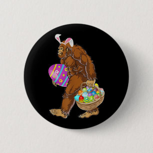Funny Bigfoot Hunting Easter Eggs  6 Cm Round Badge