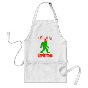 Funny Bigfoot I Believe In Christmas    Standard Apron