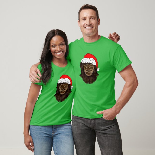 Funny Bigfoot In Santa Hat Sasquatch Humour T-Shir T-Shirt (Unisex)