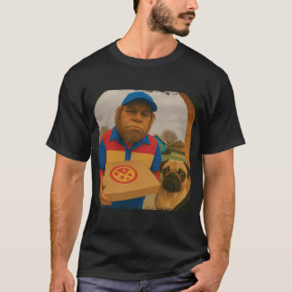 Funny Bigfoot Pizza Delivery Pug Door Camera Hallo T-Shirt