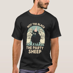 Funny Black Sheep Cousin Quirky Family Outcast Hum T-Shirt