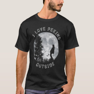 Funny Camping I Pee Outside I Love Peeing Outside T-Shirt