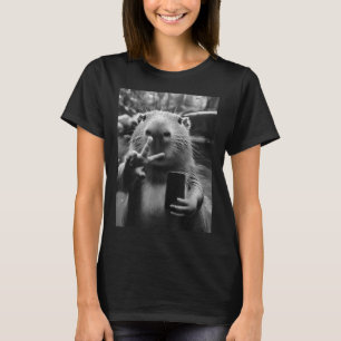 Funny Capybara Gifts Cool Capybara Selfie Mens Wom T-Shirt