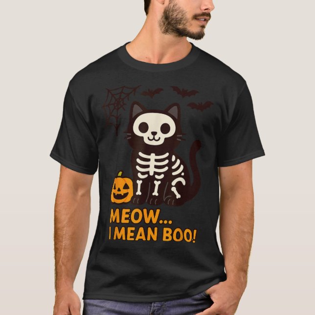 Funny Cat Halloween Costume Meow I Mean Boo Men Wo T-Shirt (Front)