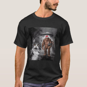 Funny Cat Selfie Bigfoot Hold Turkey Thanksgiving T-Shirt