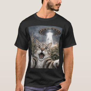 Funny cat selfie ufo alien animal meme for men T-Shirt