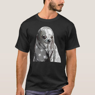 Funny Chihuahua In A Blanket Chiwawa Mum Dad Dog L T-Shirt