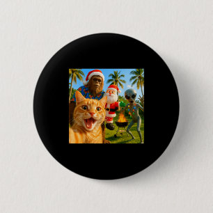 Funny Christmas Cat Selfie With Bigfoot & Alie 6 Cm Round Badge