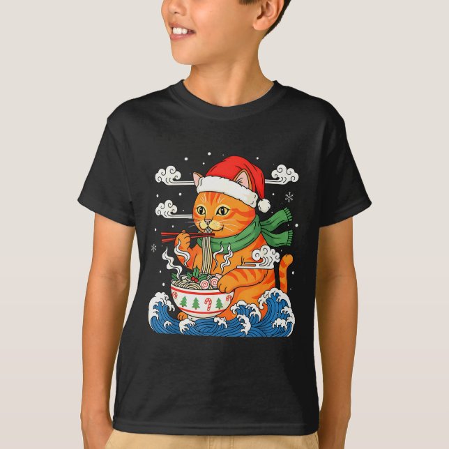 Funny Christmas Ramen Cat Eating Noodles Japanese  T-Shirt (Front)