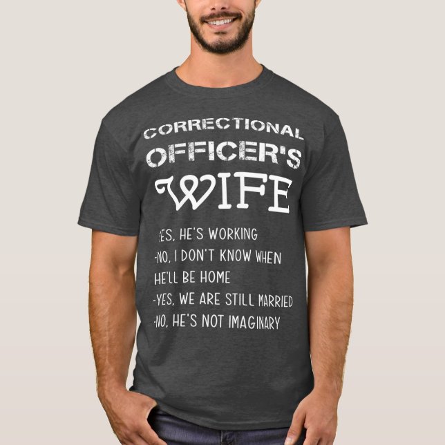 Funny Correctional Officers Wife Common Answers T-Shirt (Front)