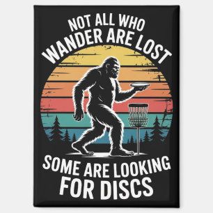 Funny Disc Golf Vintage Bigfoot Golfer Dad Frisbee Magnet