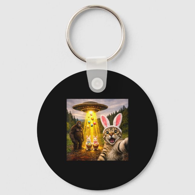 Funny easter day cat selfie with leprechaun key ring (Front)