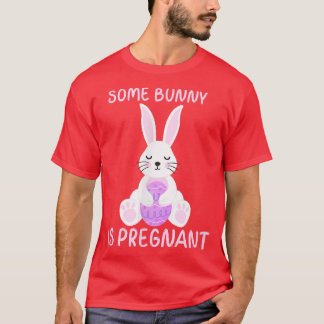 Funny Easter Egg Pregnancy Announcement Reveal Som T-Shirt
