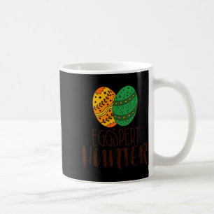 Funny eggspert hunter easter pun saying humorous coffee mug