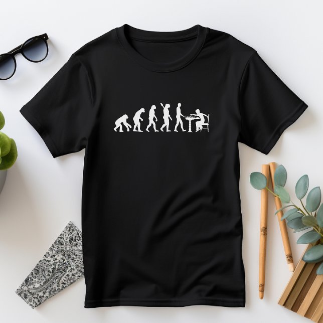 Funny evolution of man playing chess strategy game T-Shirt (Creator Uploaded)