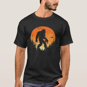 Funny Fishing Bigfoot Sunset Retro Sasquatch T-Shirt